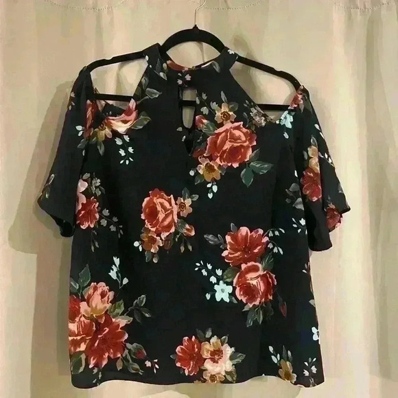 Women’s Open Shoulder Monteau Blouse - Picture 1 of 6